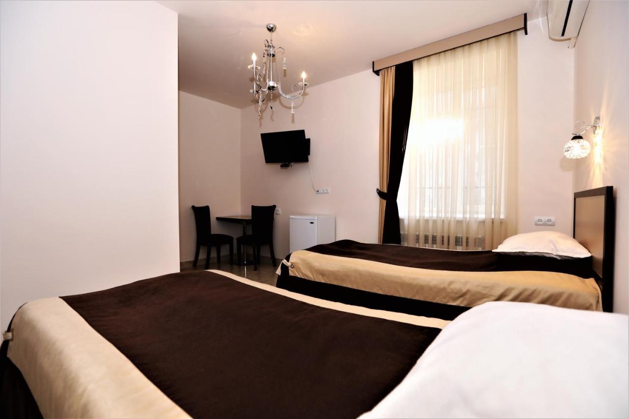 Отель Comfort House Ереван Экстерьер фото