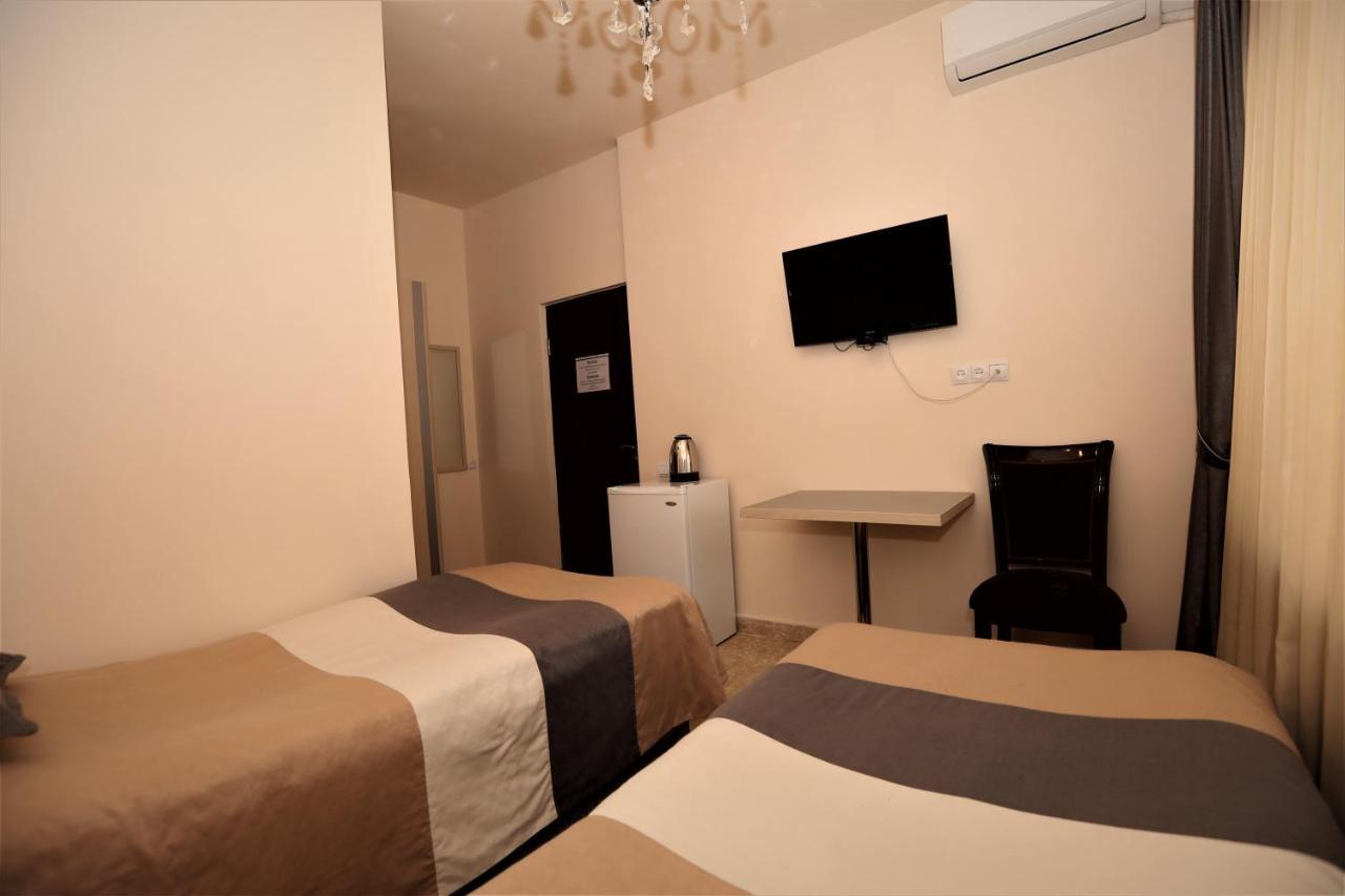 Отель Comfort House Ереван Экстерьер фото