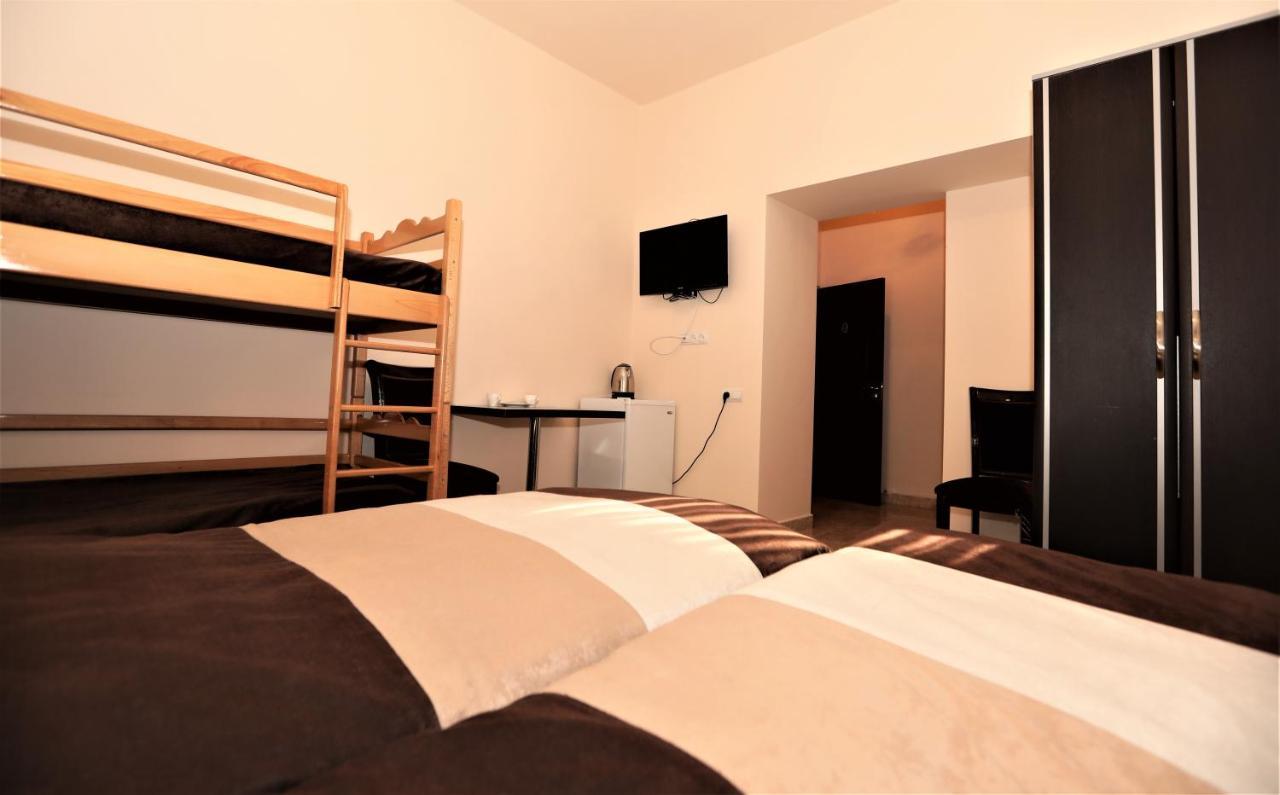 Отель Comfort House Ереван Экстерьер фото
