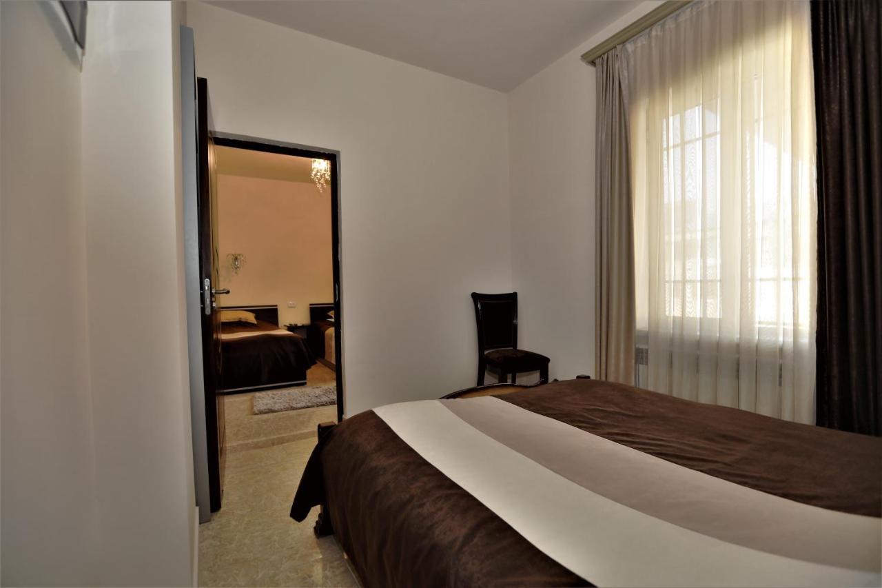 Отель Comfort House Ереван Экстерьер фото