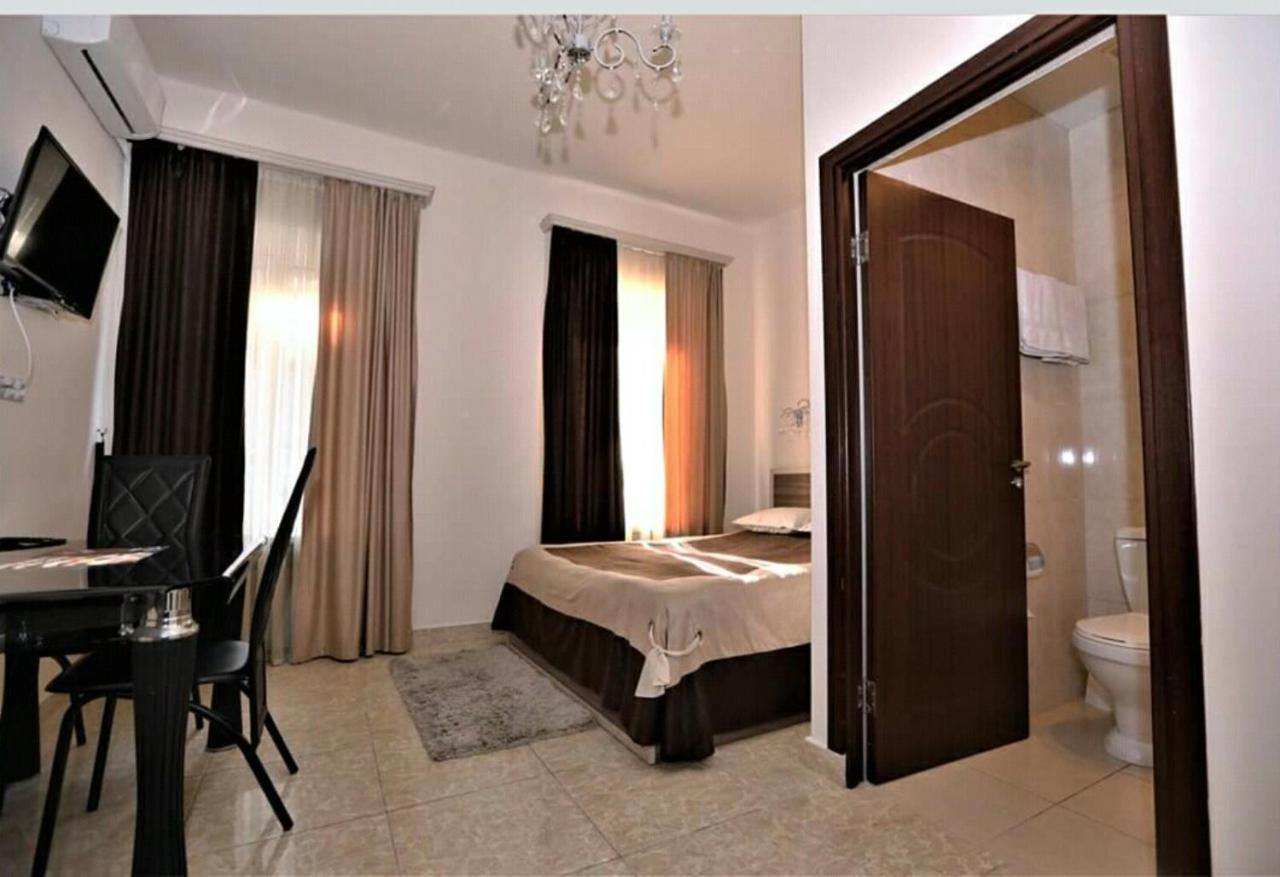 Отель Comfort House Ереван Экстерьер фото