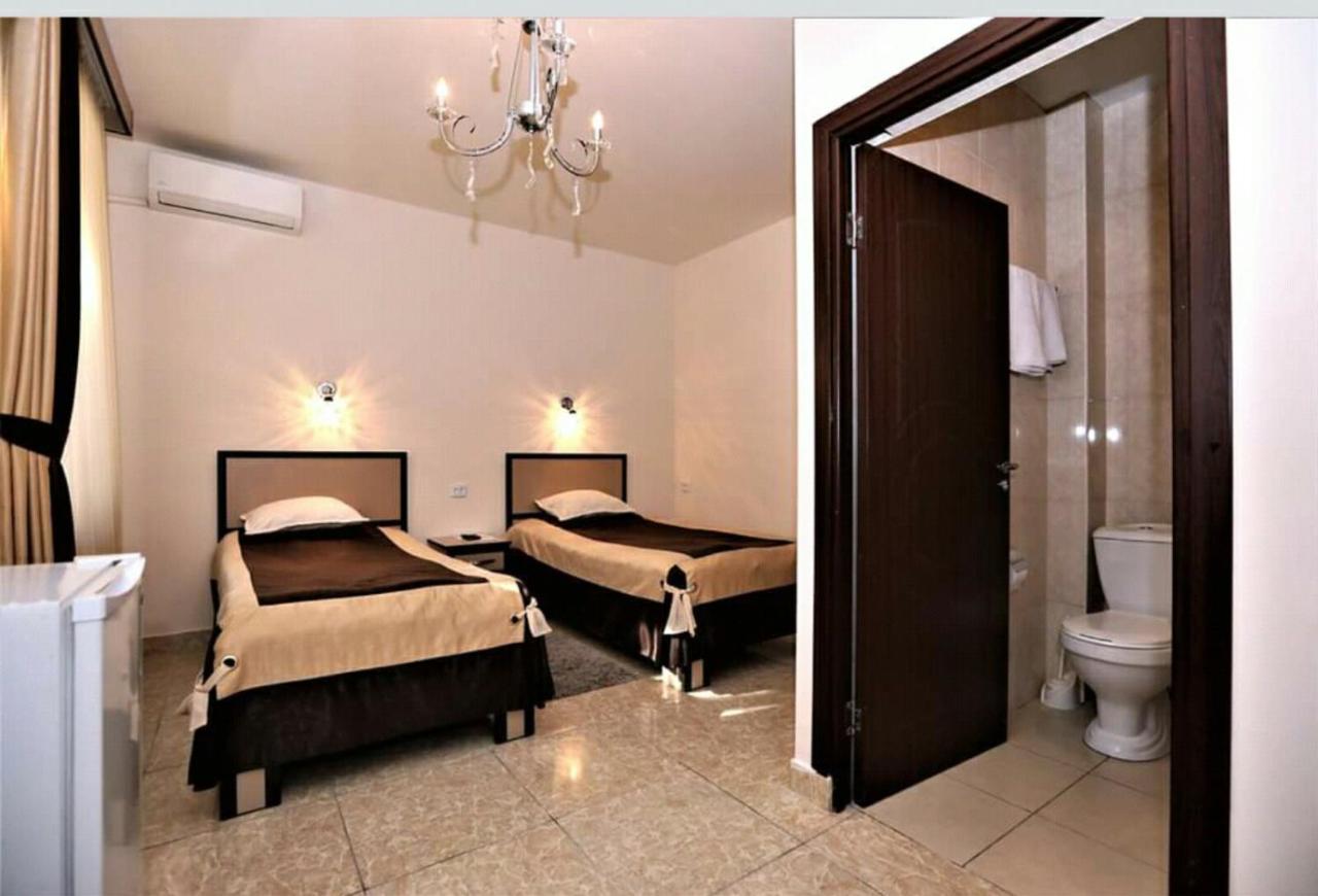 Отель Comfort House Ереван Экстерьер фото